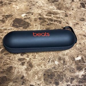 Beats Pill